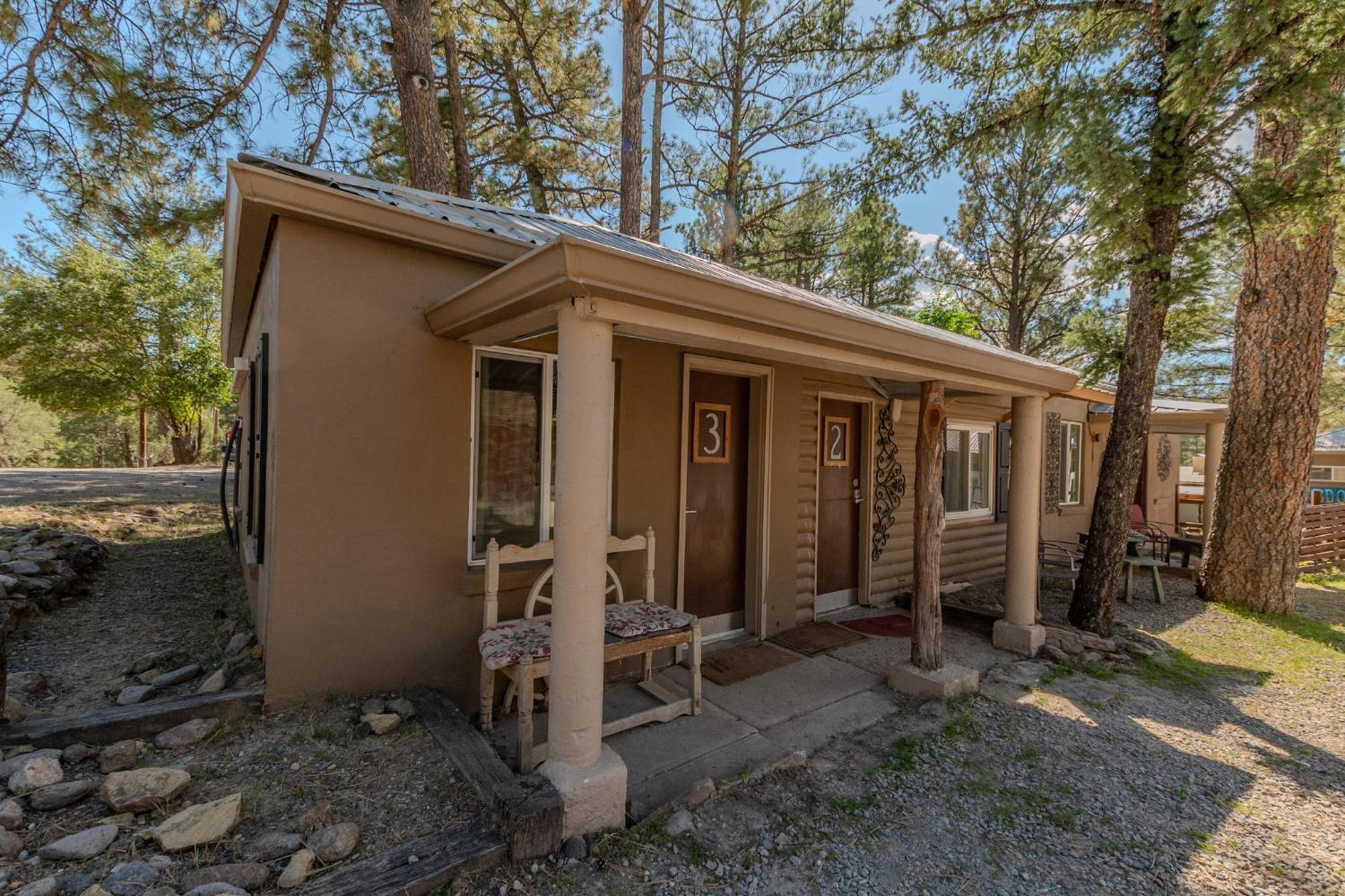 Enchanted Hideaway Cabins And Cottages Руидозо Экстерьер фото