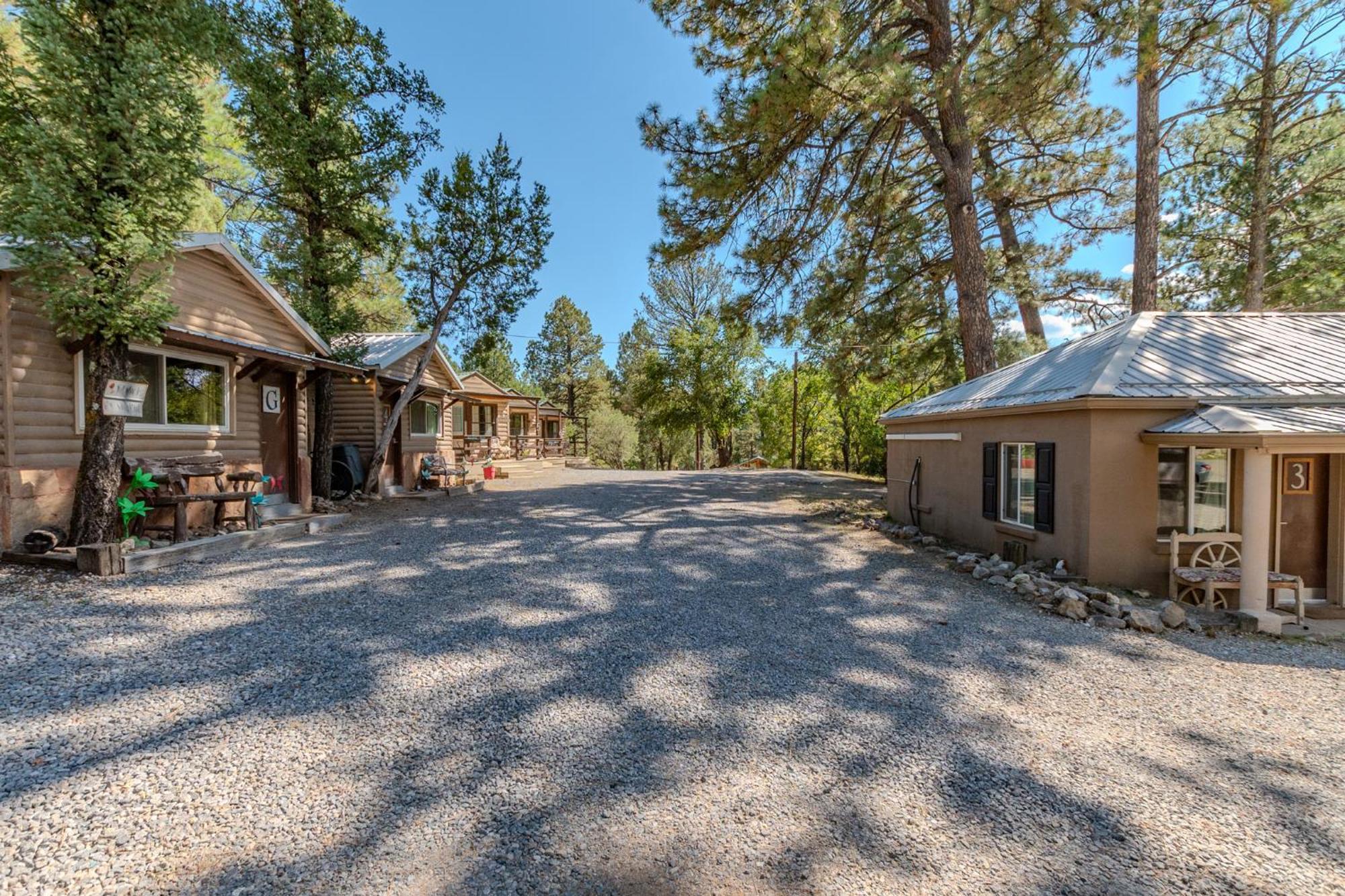 Enchanted Hideaway Cabins And Cottages Руидозо Экстерьер фото