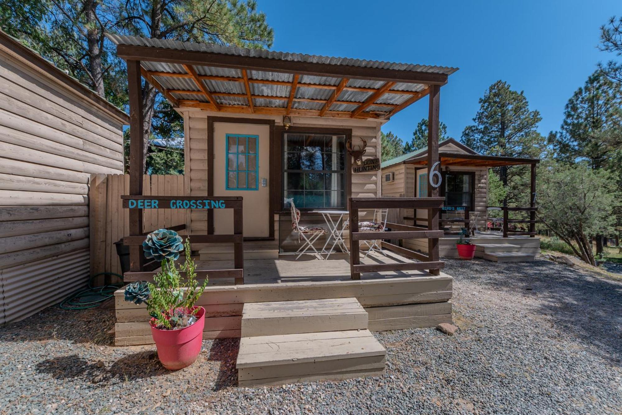 Enchanted Hideaway Cabins And Cottages Руидозо Экстерьер фото