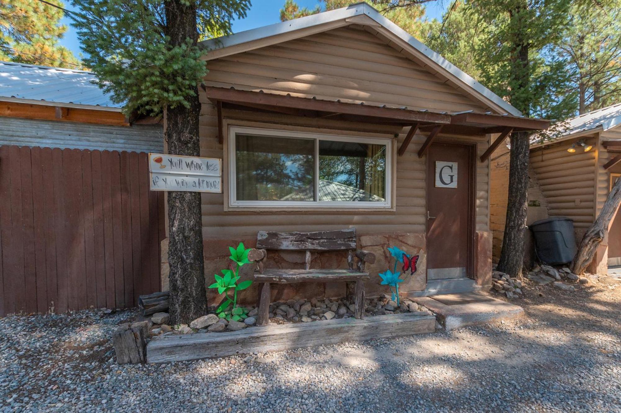 Enchanted Hideaway Cabins And Cottages Руидозо Экстерьер фото