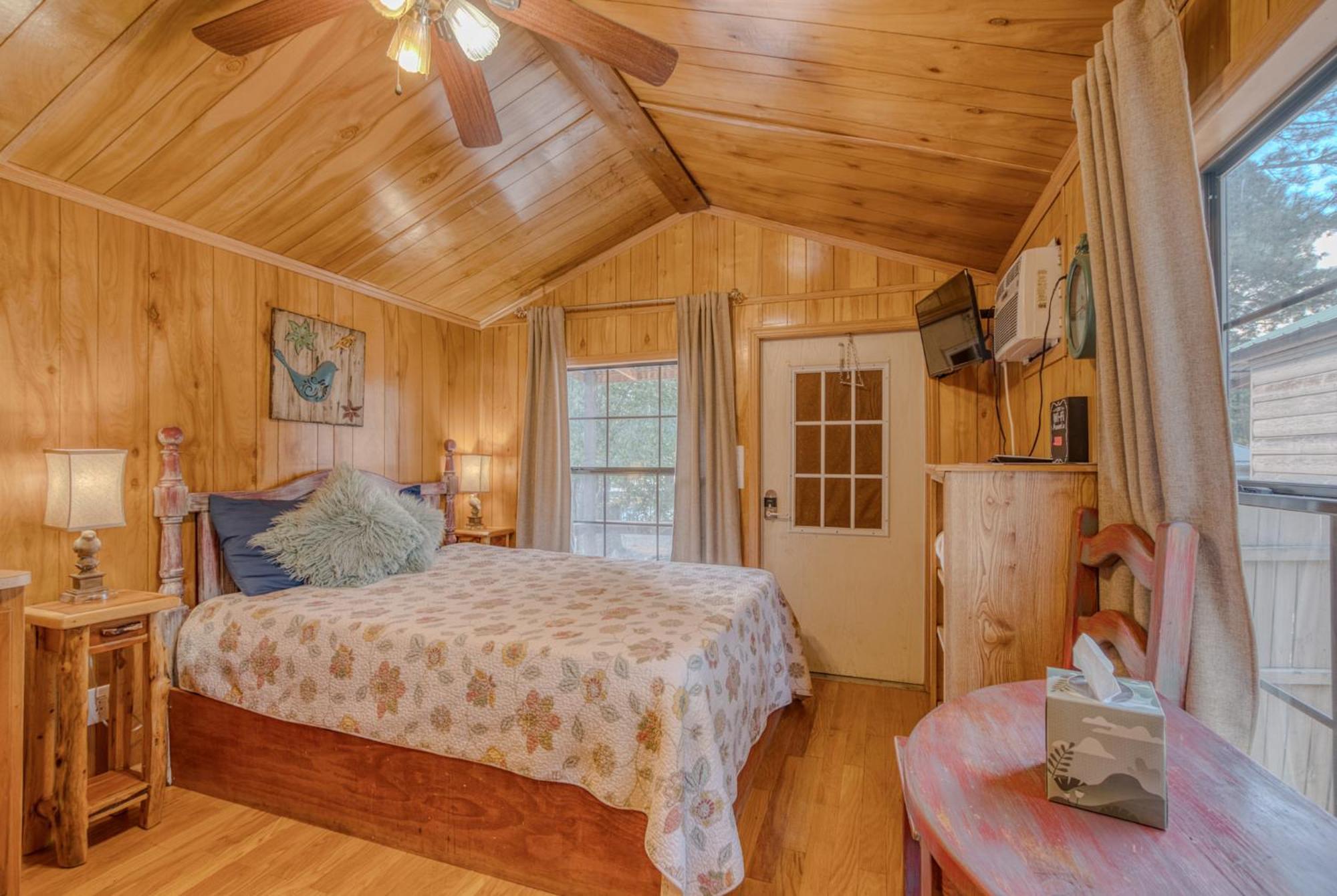 Enchanted Hideaway Cabins And Cottages Руидозо Экстерьер фото