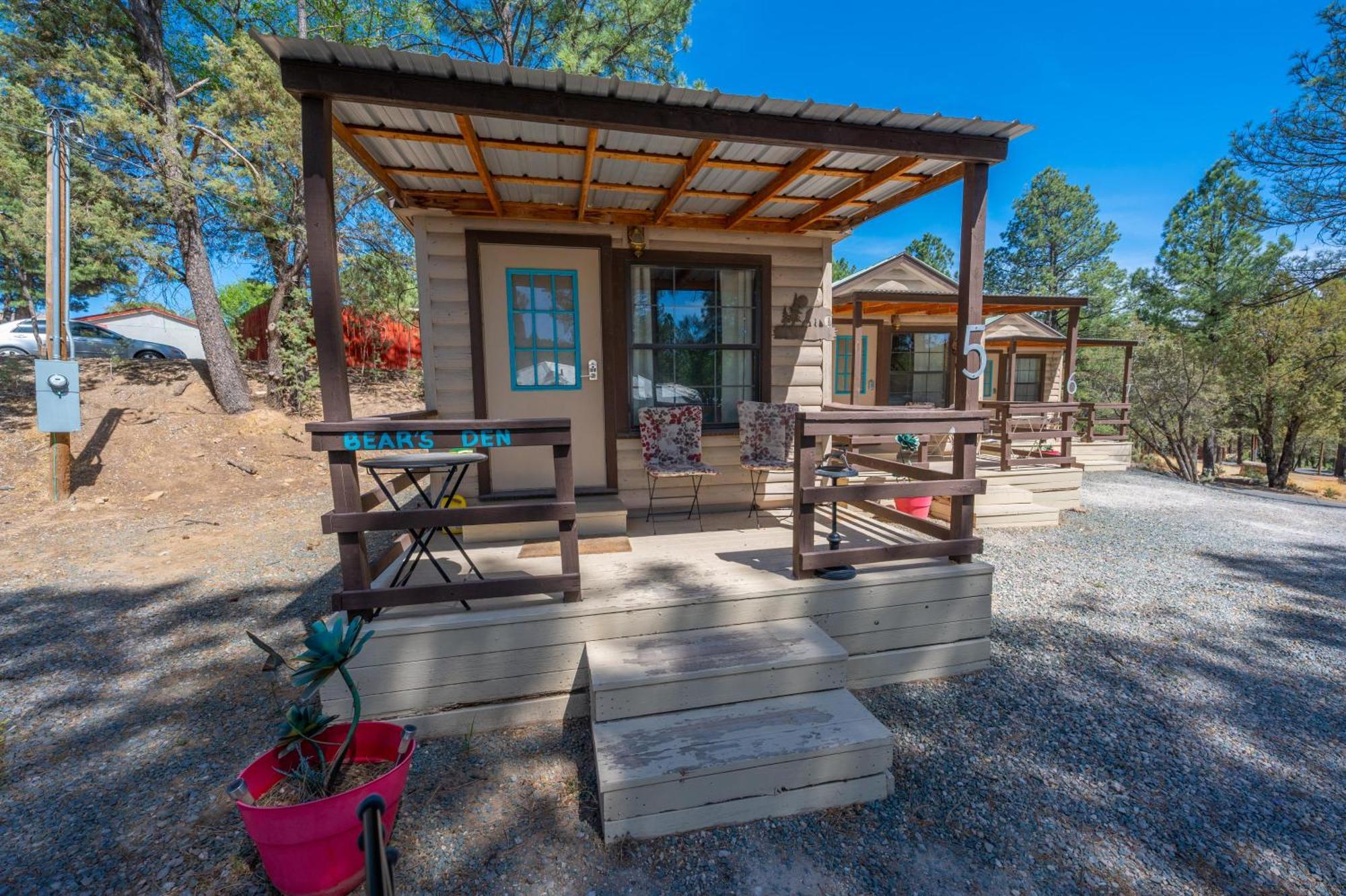 Enchanted Hideaway Cabins And Cottages Руидозо Экстерьер фото