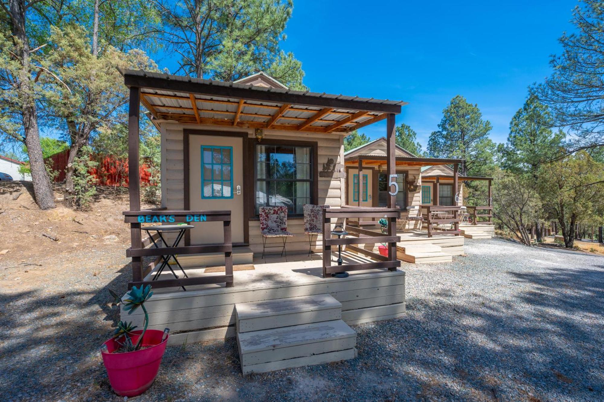 Enchanted Hideaway Cabins And Cottages Руидозо Экстерьер фото