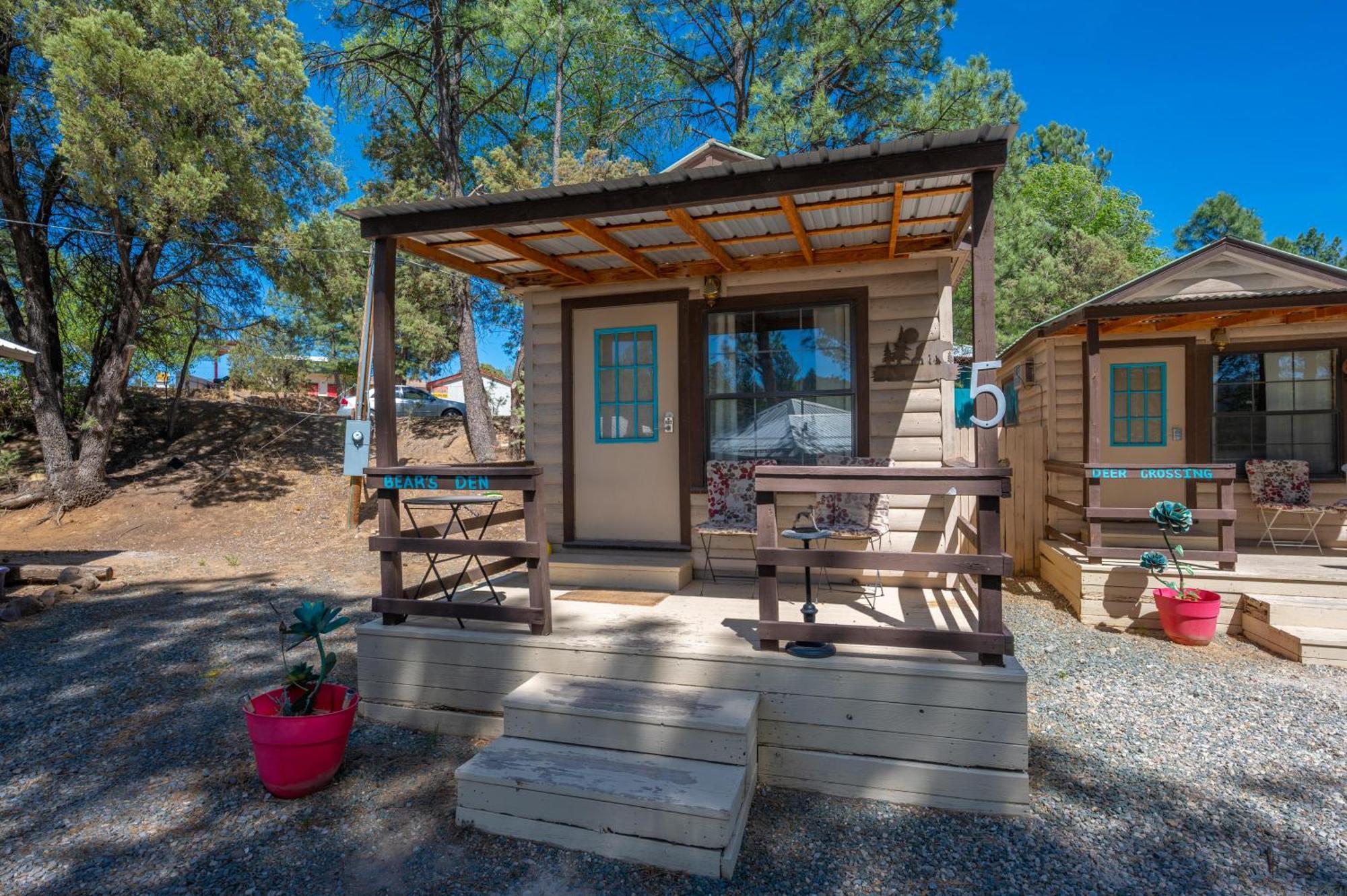 Enchanted Hideaway Cabins And Cottages Руидозо Экстерьер фото